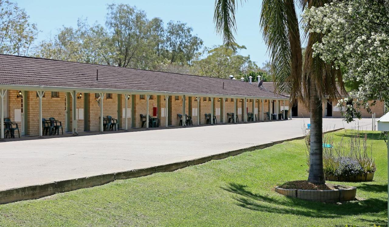 Burke And Wills Motor Inn Moree Exterior foto